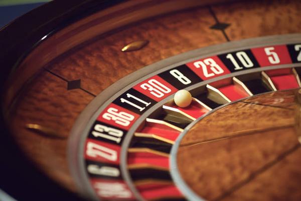 Find Diverse Card Game Options at the best online casino sites Singapore for Enthusiasts
